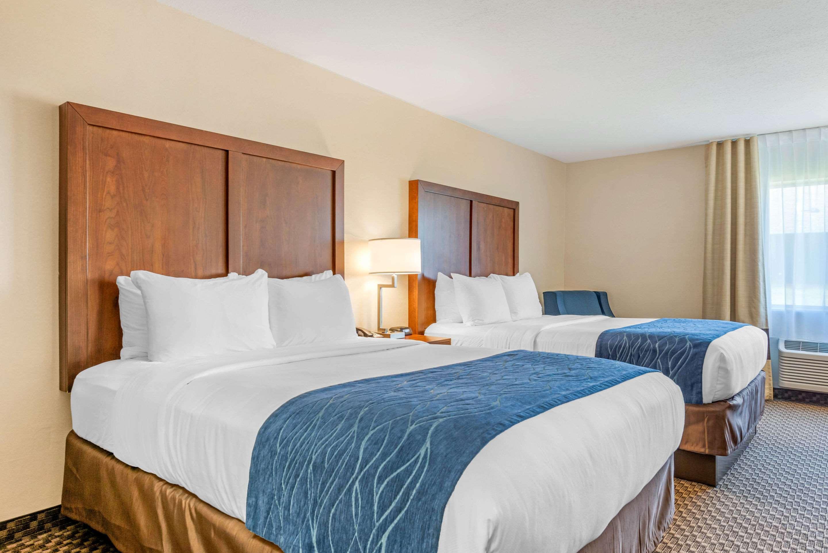 Comfort Inn & Suites Near Route 66 Lincoln Bagian luar foto
