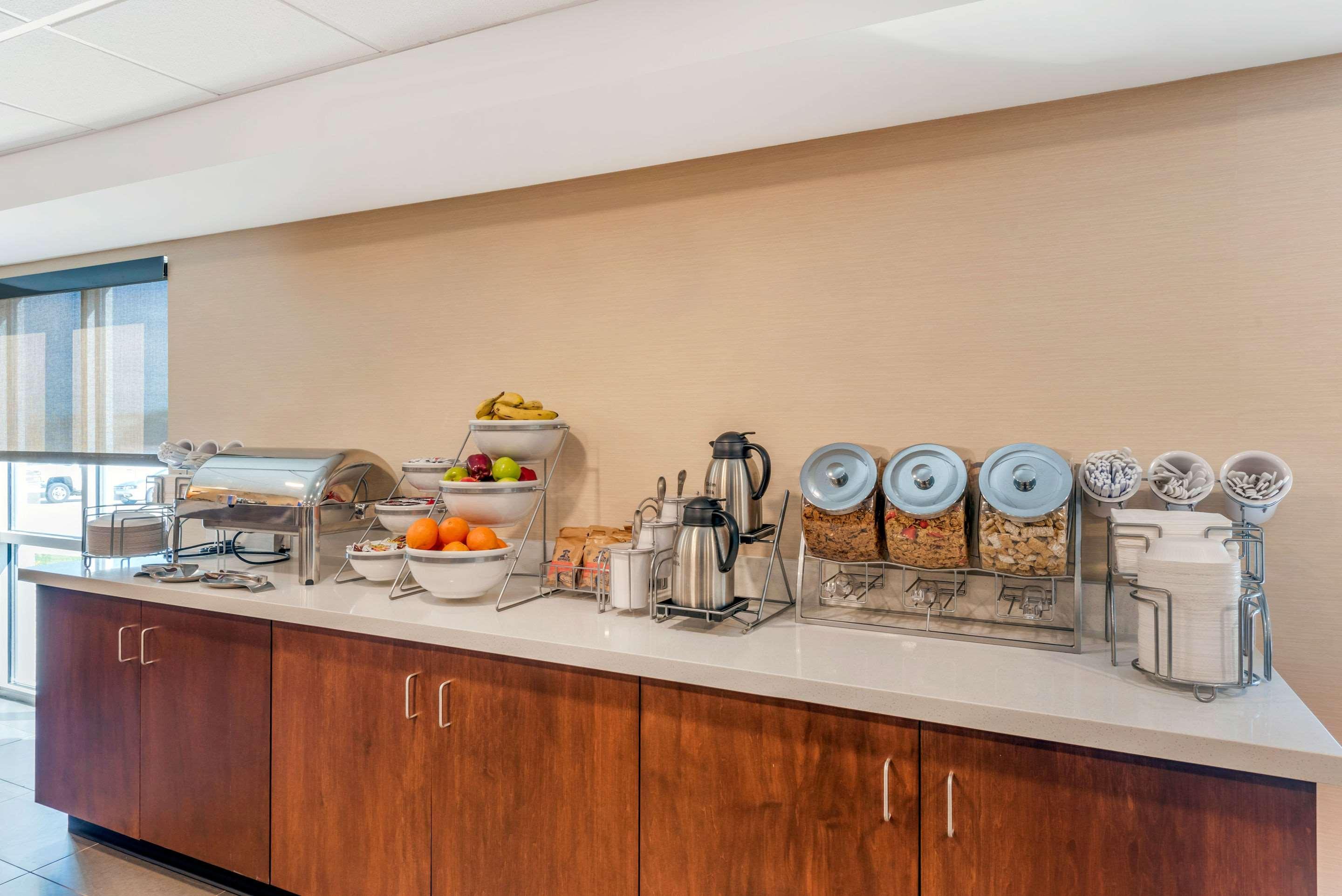 Comfort Inn & Suites Near Route 66 Lincoln Bagian luar foto